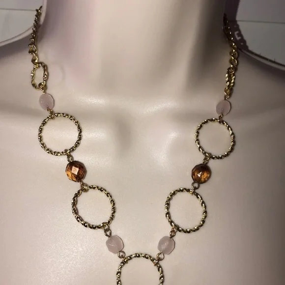 Statement necklace - Picture 2 of 3